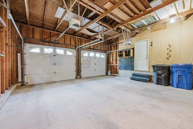 2202 15th Avenue S, Fargo, ND 58103