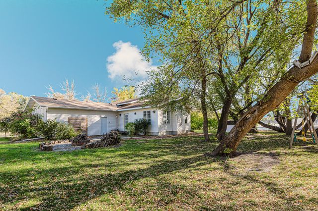 2202 15th Avenue S, Fargo, ND 58103