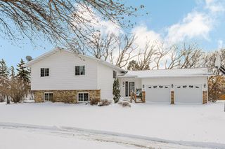 2202 15th Avenue S, Fargo, ND 58103