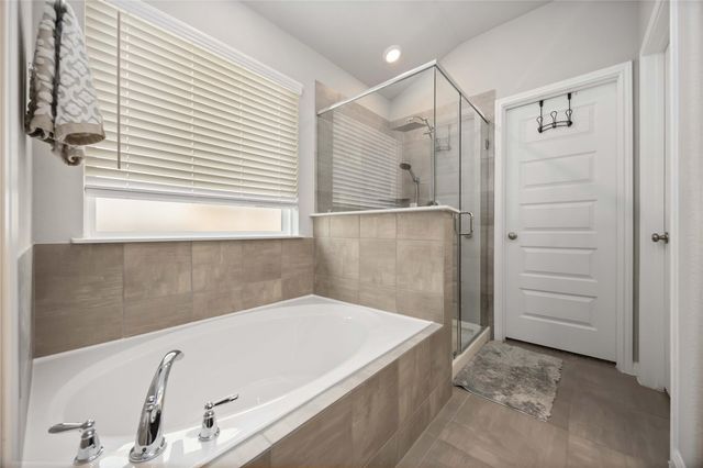 6910 Lebec Drive, Rosharon, TX 77583