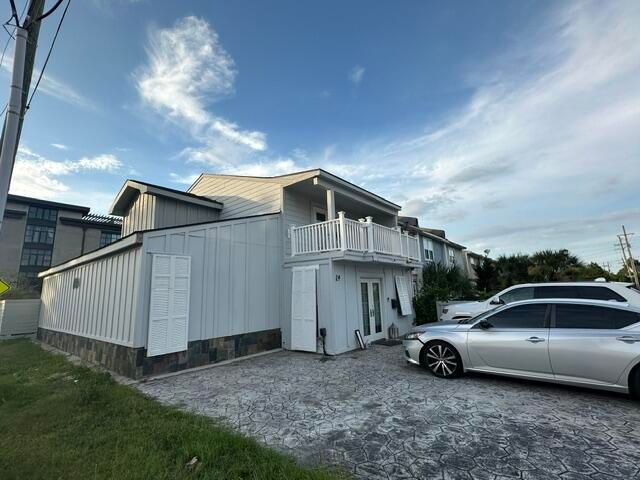24 Cedar Street, Charleston, SC 29403