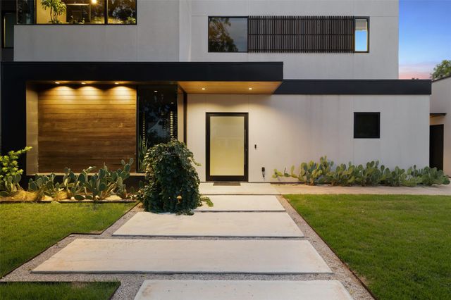 204 Westbrook DR, Austin, TX 78746