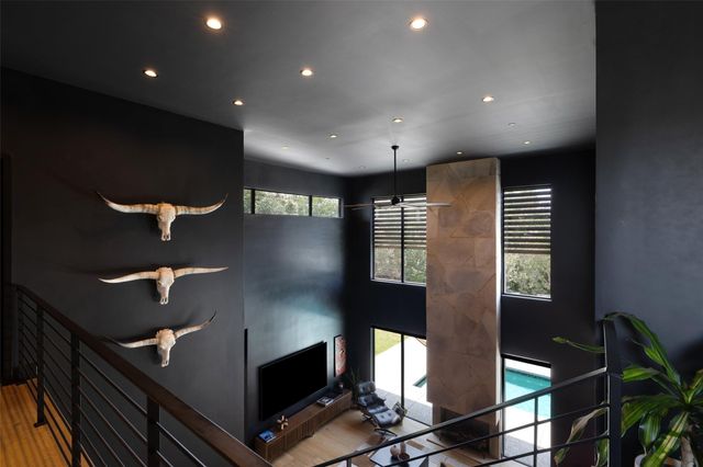204 Westbrook DR, Austin, TX 78746