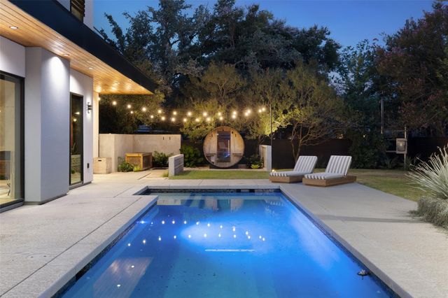 204 Westbrook DR, Austin, TX 78746