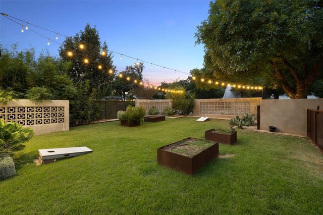 204 Westbrook DR, Austin, TX 78746