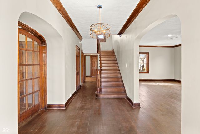 1222 Central Avenue, Anderson, IN 46016