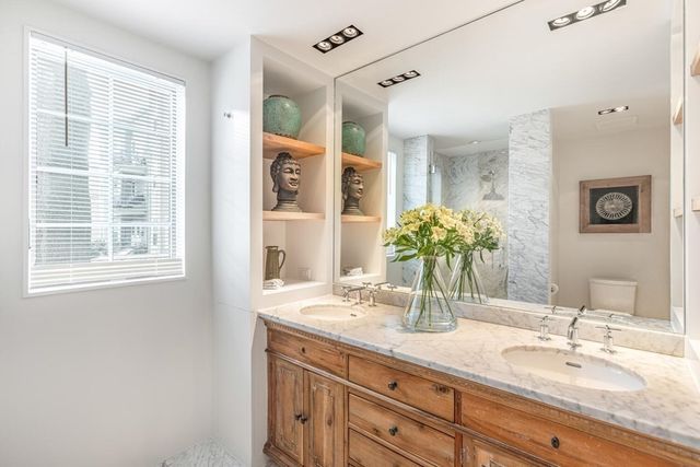 34 Everett Ave 1, Somerville, MA 02145