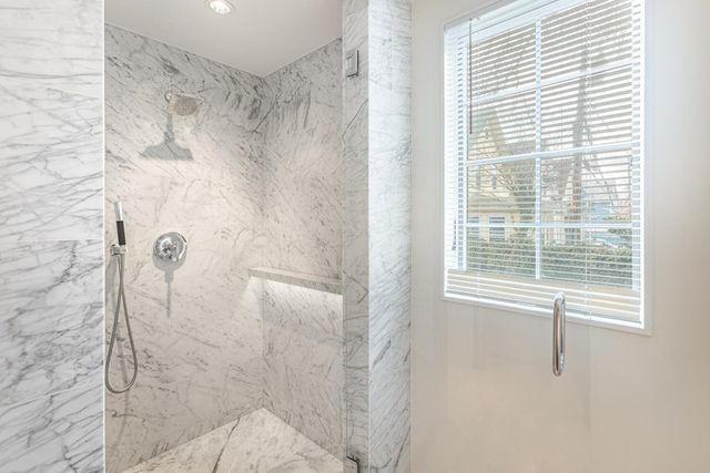 34 Everett Ave 1, Somerville, MA 02145