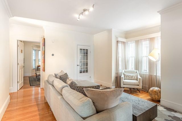 34 Everett Ave 1, Somerville, MA 02145