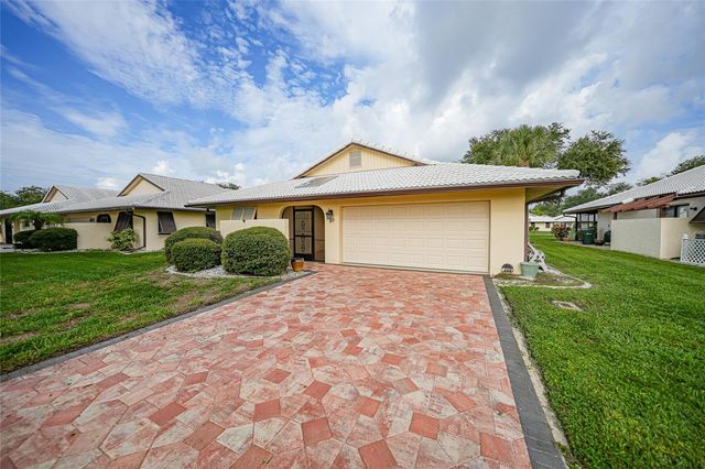 49 SANDSTONE CIRCLE, Venice, FL 34293