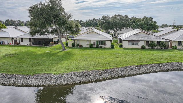 49 SANDSTONE CIRCLE, Venice, FL 34293