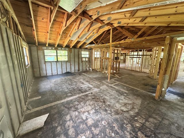 9010 MAIDEN LANE, Aripeka, FL 34679