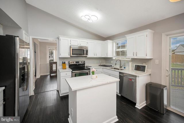 37 WOODS EDGE CT, Stafford, VA 22554