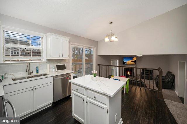 37 WOODS EDGE CT, Stafford, VA 22554