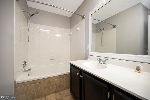 37 WOODS EDGE CT, Stafford, VA 22554