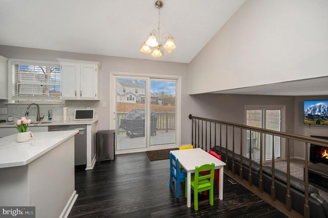 37 WOODS EDGE CT, Stafford, VA 22554