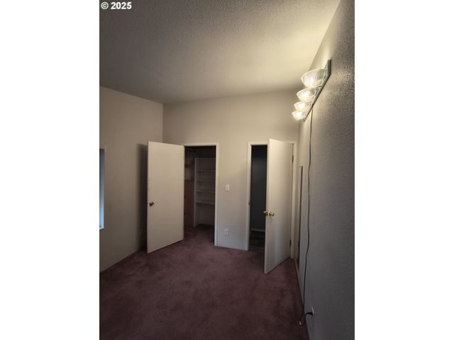 180 TWIN OAKS Loop, Winston, OR 97496