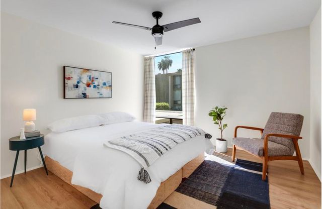 251 E La Verne Way F, Palm Springs, CA 92264