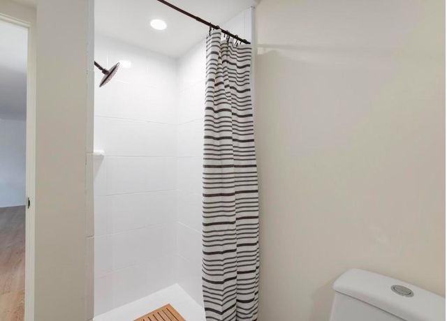 251 E La Verne Way F, Palm Springs, CA 92264