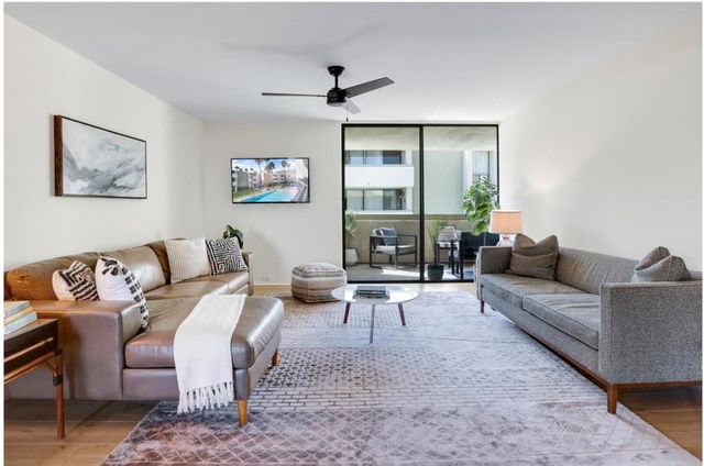 251 E La Verne Way F, Palm Springs, CA 92264