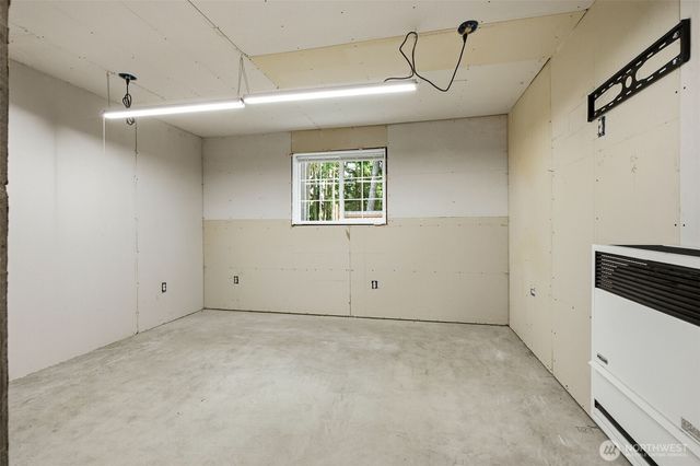 10305 187th Avenue SW, Rochester, WA 98579