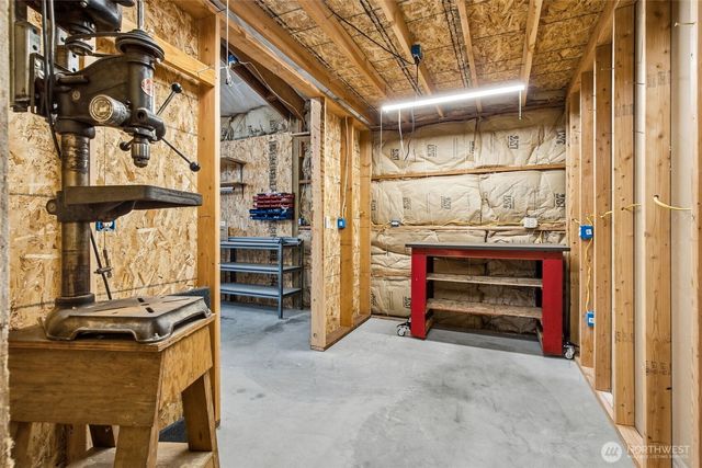 10305 187th Avenue SW, Rochester, WA 98579