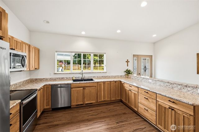 10305 187th Avenue SW, Rochester, WA 98579