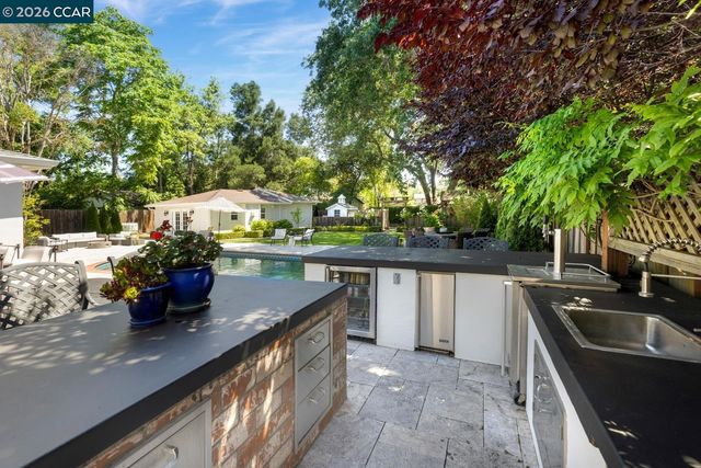 139 Richard Lane, Walnut Creek, CA 94595
