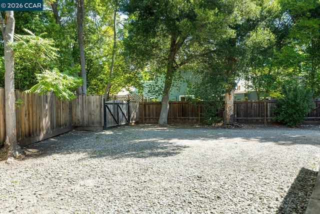 139 Richard Lane, Walnut Creek, CA 94595