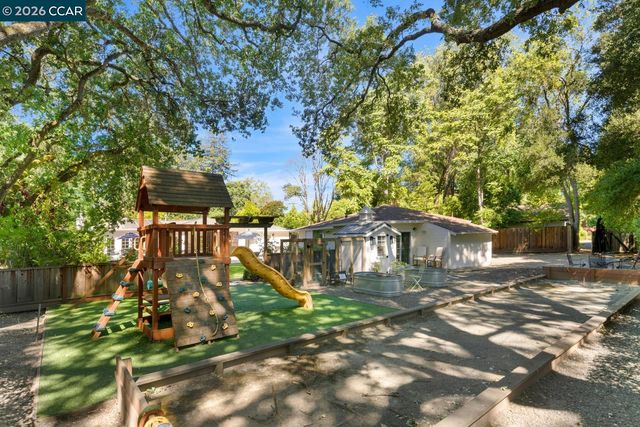 139 Richard Lane, Walnut Creek, CA 94595