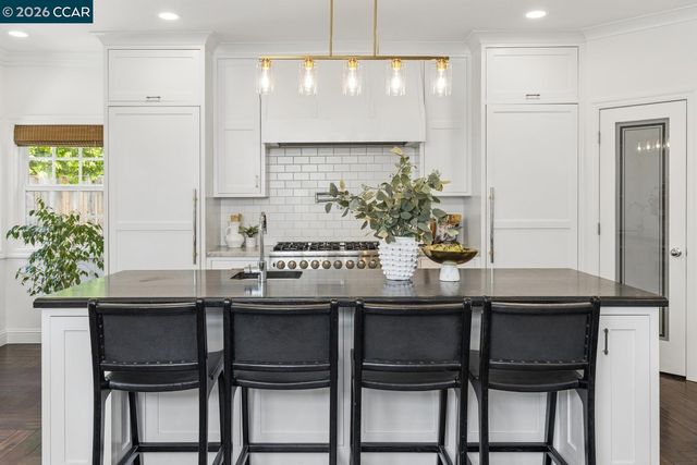 139 Richard Lane, Walnut Creek, CA 94595