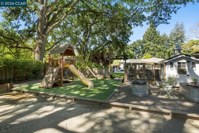 139 Richard Lane, Walnut Creek, CA 94595