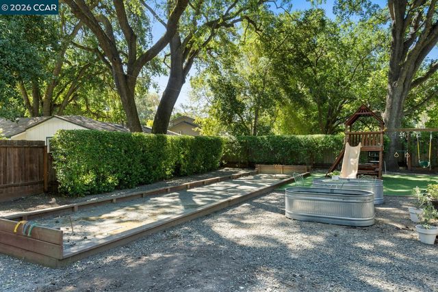 139 Richard Lane, Walnut Creek, CA 94595