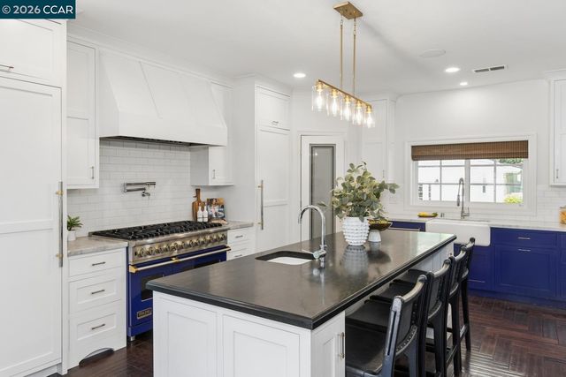 139 Richard Lane, Walnut Creek, CA 94595