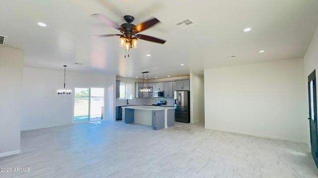 38134 W RANCHO Drive, Tonopah, AZ 85354