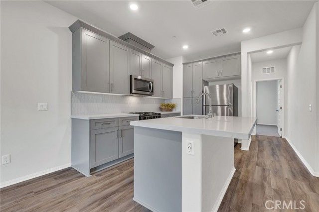 1413 Cirrus Ct, Pomona, CA 91768