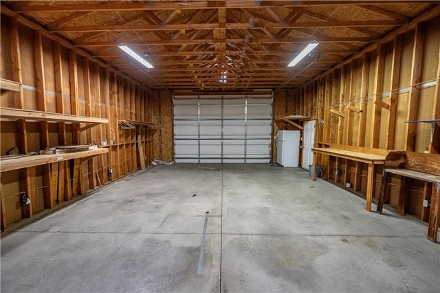 390 E Whitmore Drive, Meadview, AZ 86444