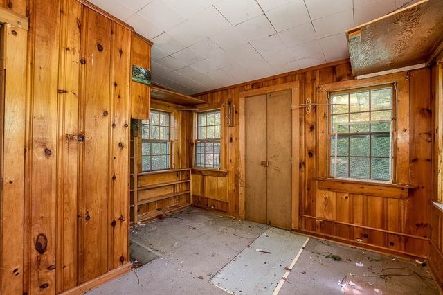 33 Morey Rd, Boston, MA 02132