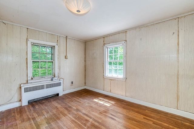 33 Morey Rd, Boston, MA 02132