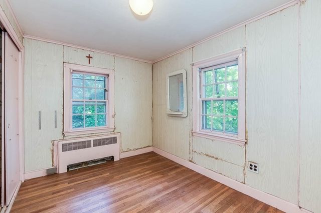 33 Morey Rd, Boston, MA 02132