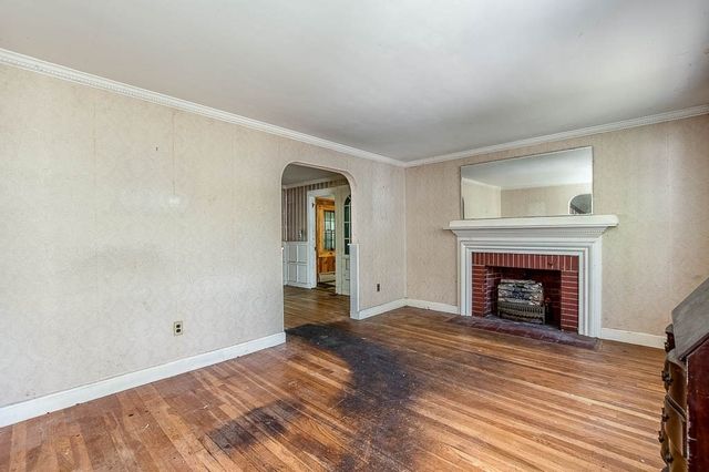 33 Morey Rd, Boston, MA 02132