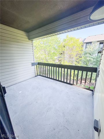 6310 Greenwood 105, Northfield, OH 44067