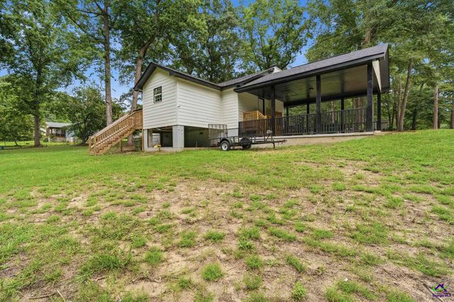 400 North Lake Drive, Perry, GA 31069