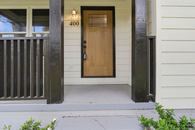 400 North Lake Drive, Perry, GA 31069