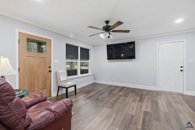 400 North Lake Drive, Perry, GA 31069