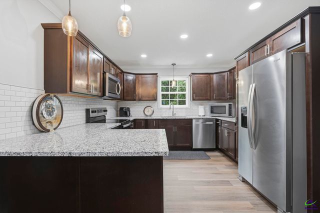 400 North Lake Drive, Perry, GA 31069