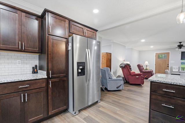 400 North Lake Drive, Perry, GA 31069