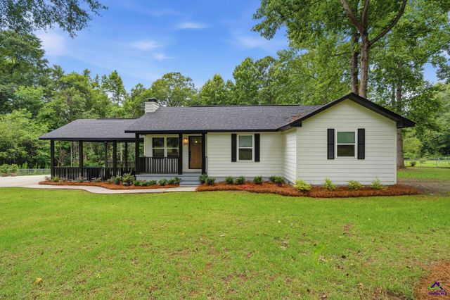 400 North Lake Drive, Perry, GA 31069