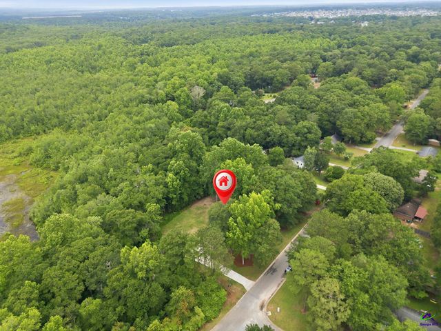 400 North Lake Drive, Perry, GA 31069
