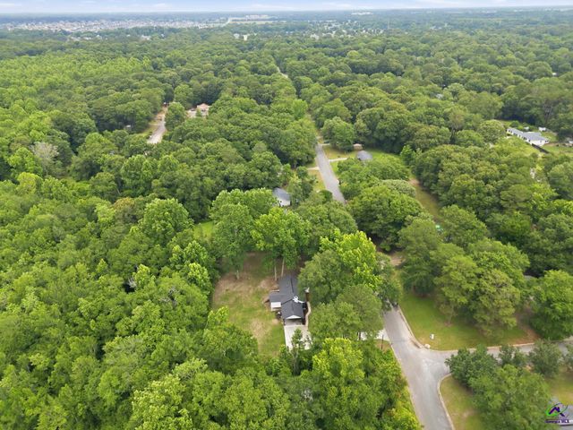 400 North Lake Drive, Perry, GA 31069